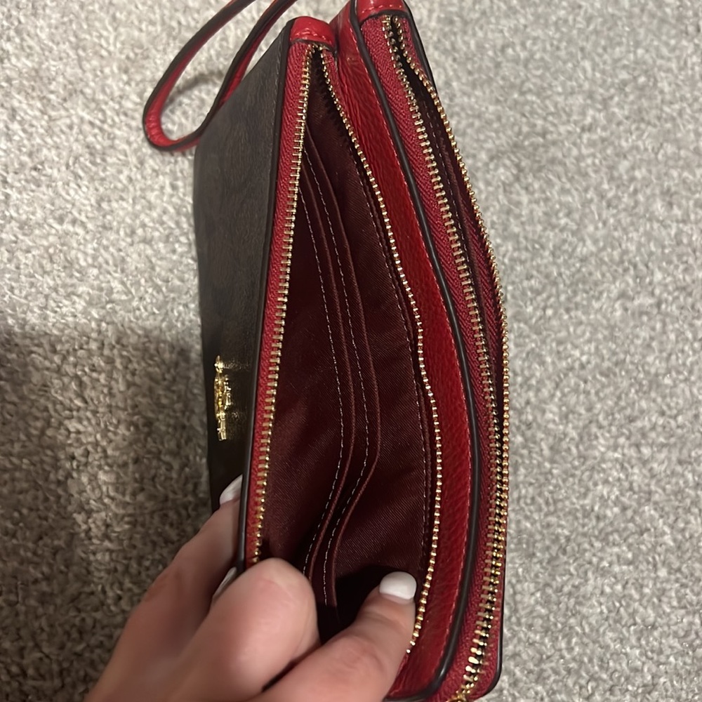 Coach Wristlet/Wallet - Picture 3 of 4